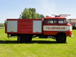 Seitenansicht rechts Tanklöschfahrzeug TLF 16 GMK W50 LA